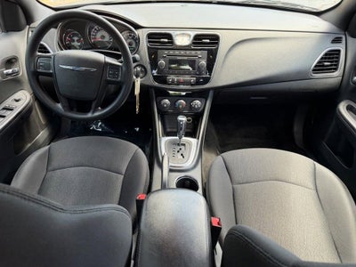2013 Chrysler 200 LX