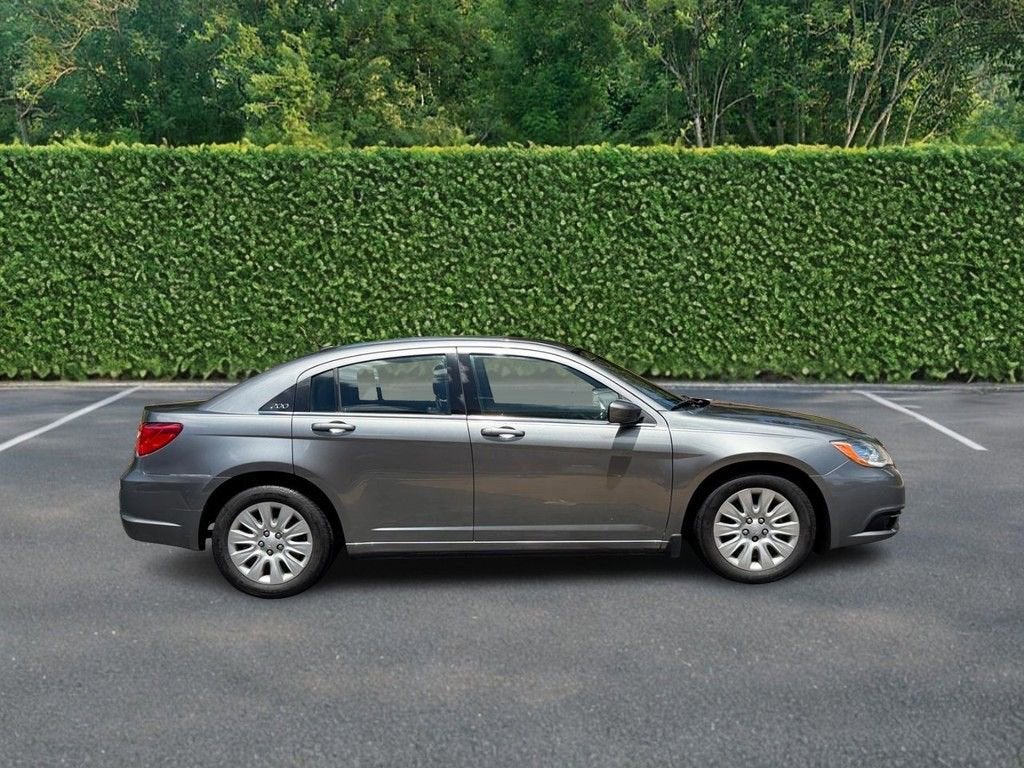 2013 Chrysler 200 LX