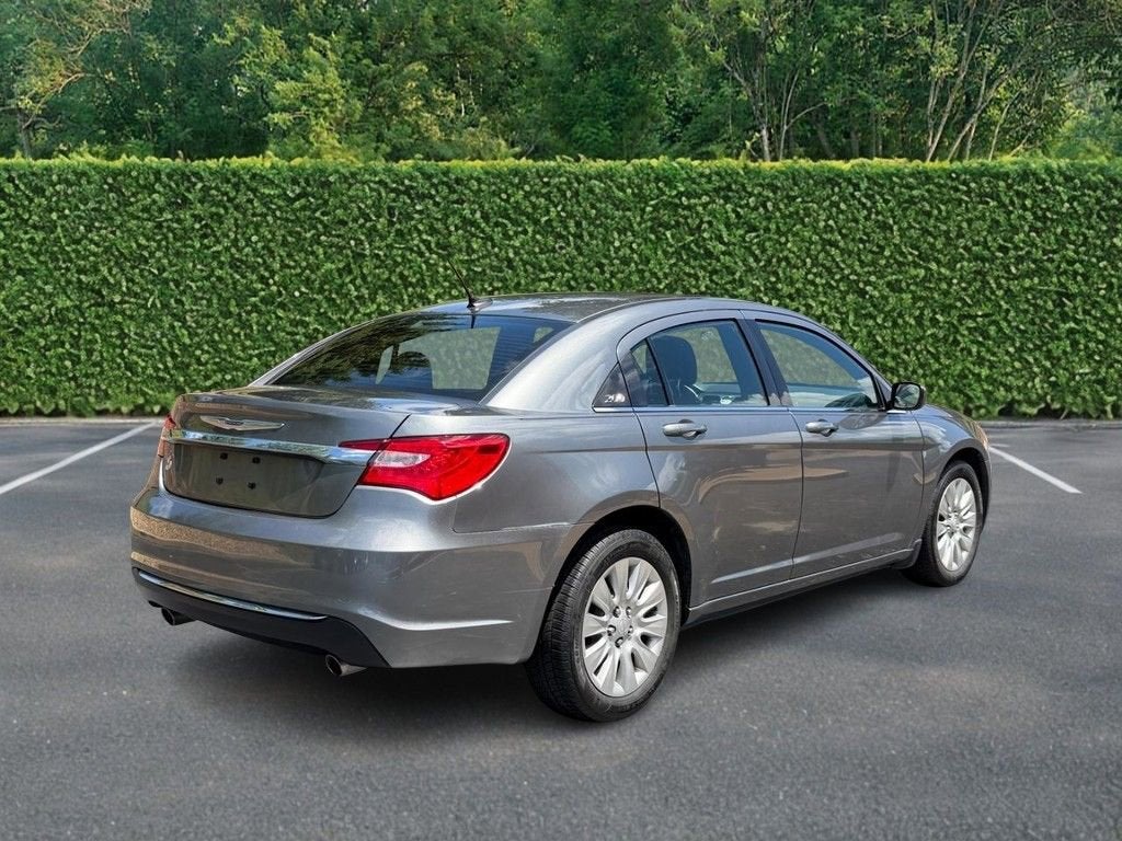 2013 Chrysler 200 LX
