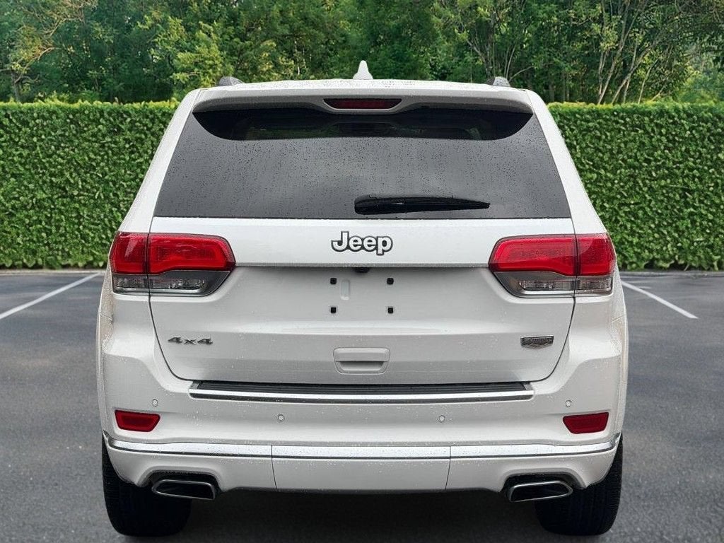 2020 Jeep Grand Cherokee Summit