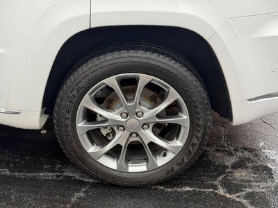 2020 Jeep Grand Cherokee Summit
