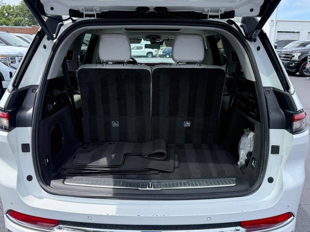 2022 Jeep Grand Cherokee L Overland