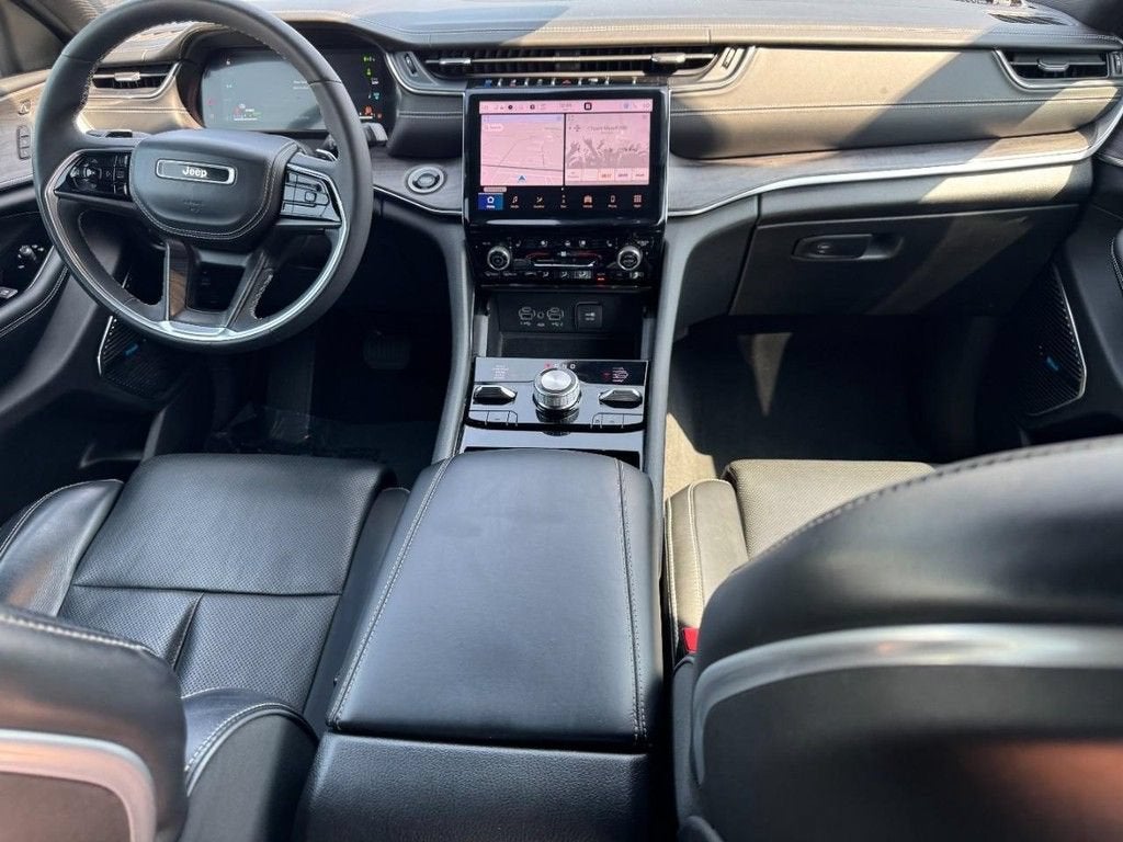 2022 Jeep Grand Cherokee 4xe Overland