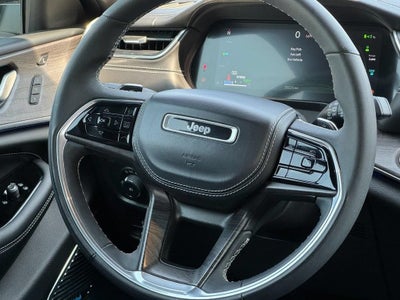 2022 Jeep Grand Cherokee 4xe Overland