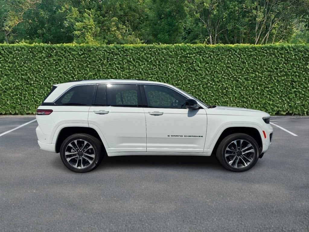 2022 Jeep Grand Cherokee 4xe Overland