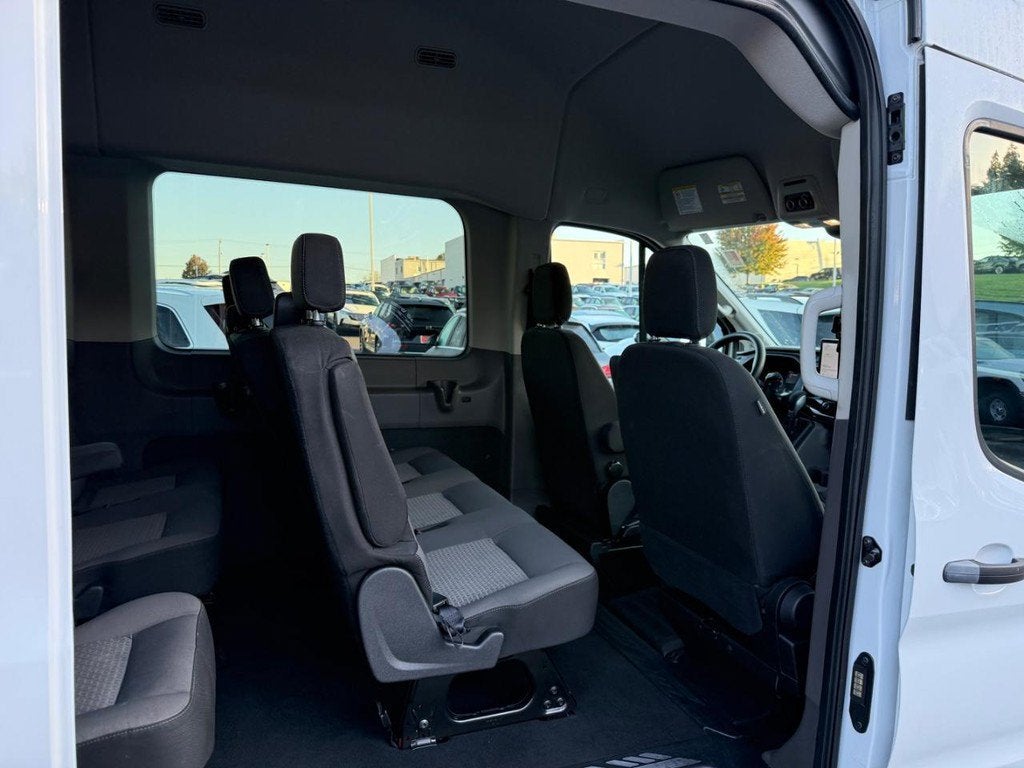 2025 Ford Transit Passenger Wagon XL