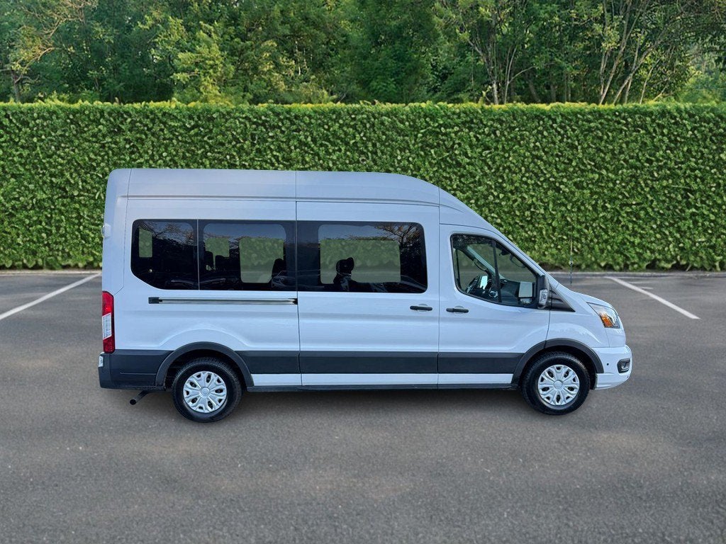 2025 Ford Transit Passenger Wagon XL