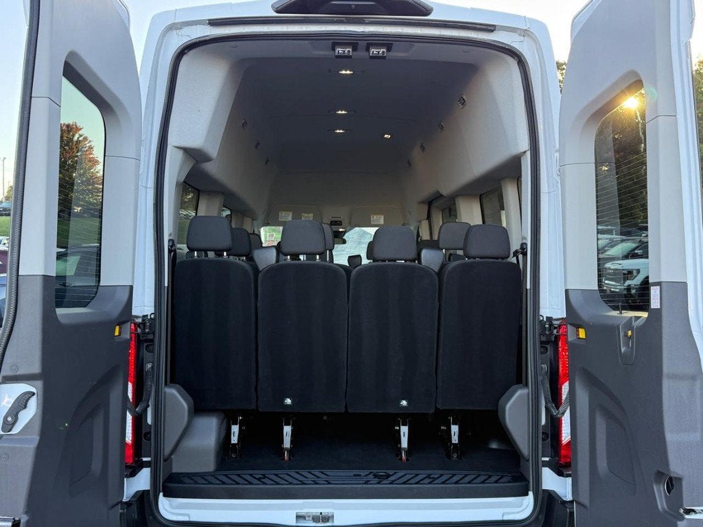 2025 Ford Transit Passenger Wagon XL