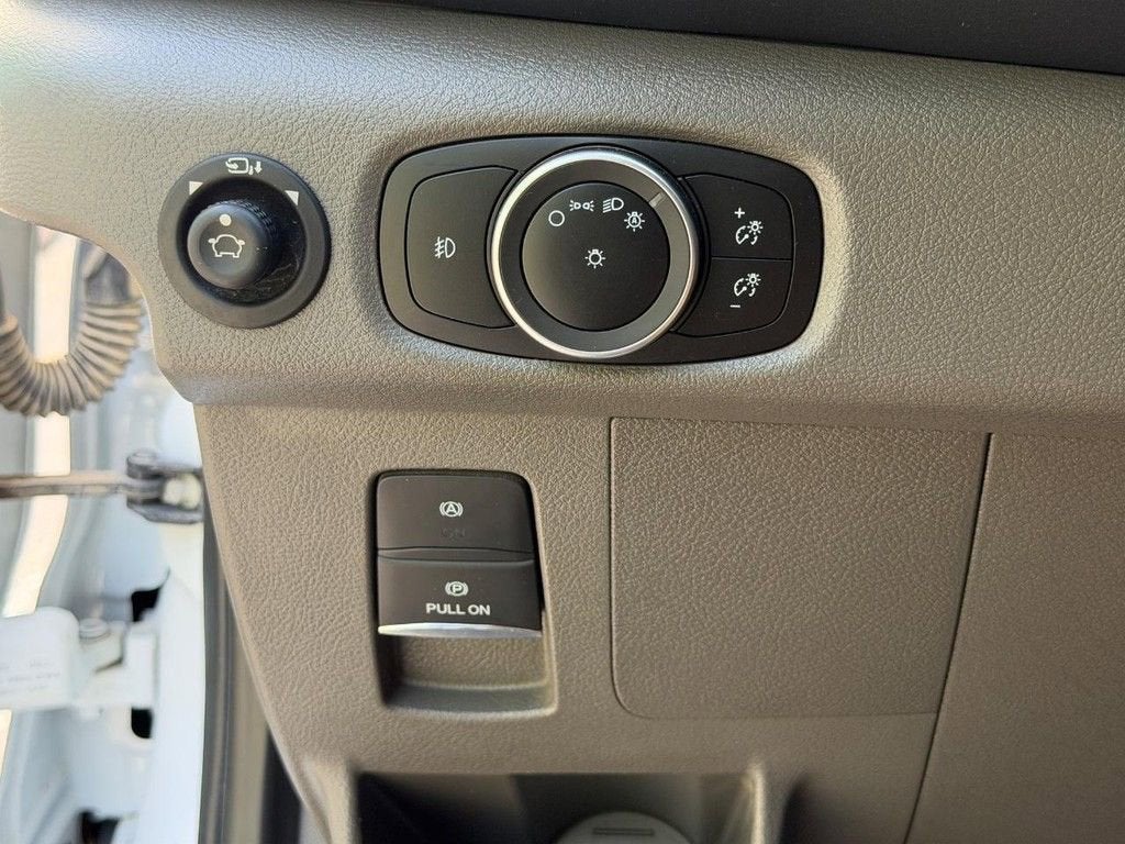 2024 Ford Transit Passenger Wagon XL