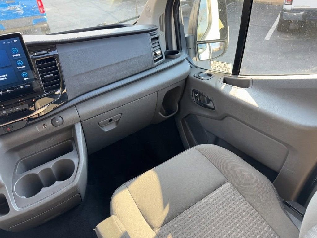 2024 Ford Transit Passenger Wagon XL