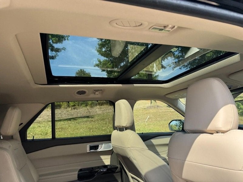 2022 Ford Explorer Platinum