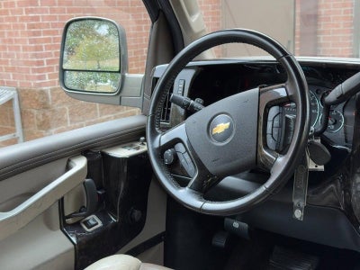 2021 Chevrolet Express Passenger 3500 1LS