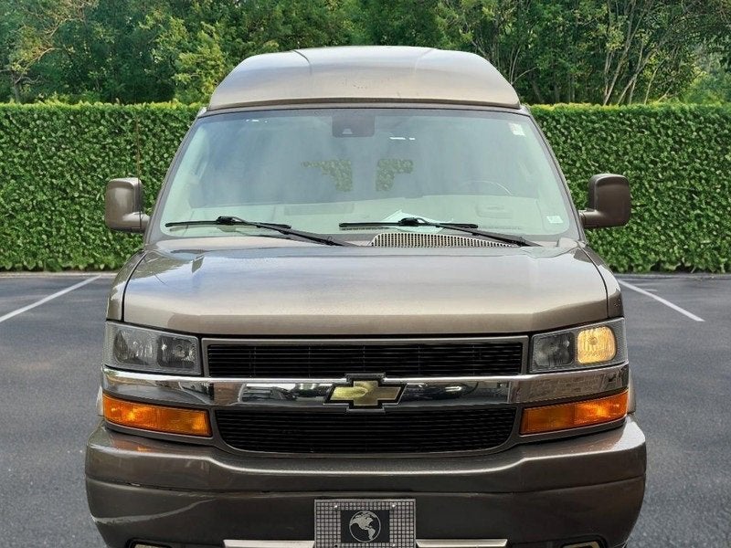 2021 Chevrolet Express Passenger 3500 1LS