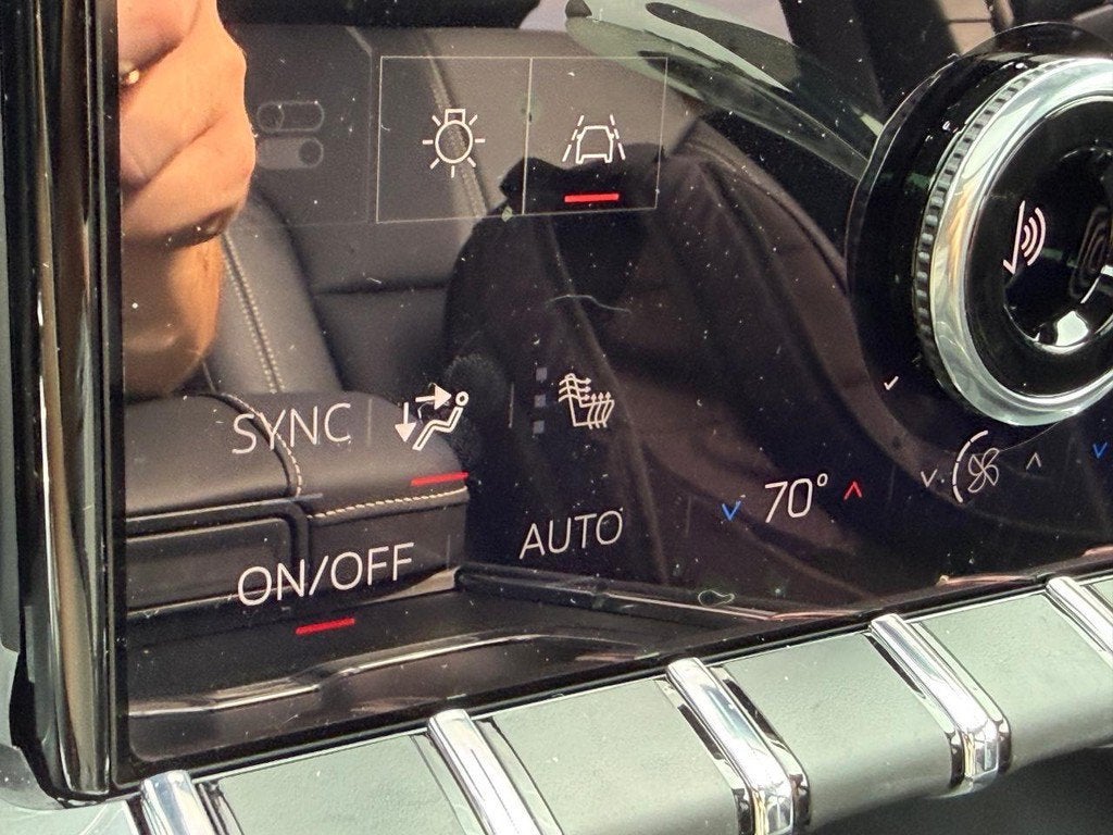 2027 GMC Acadia Elevation