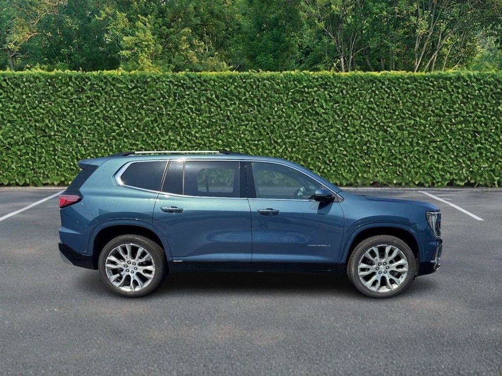 2025 GMC Acadia Denali