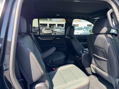 2025 GMC Acadia AT4