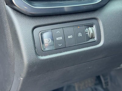 2025 GMC Acadia AT4