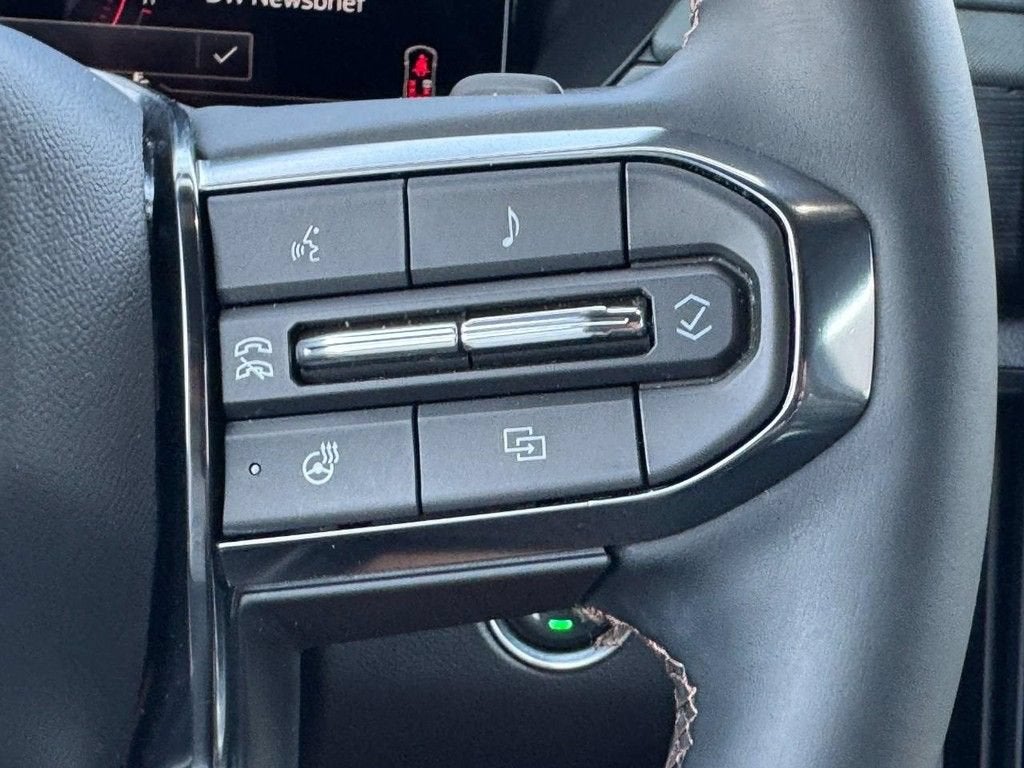 2025 GMC Acadia AT4