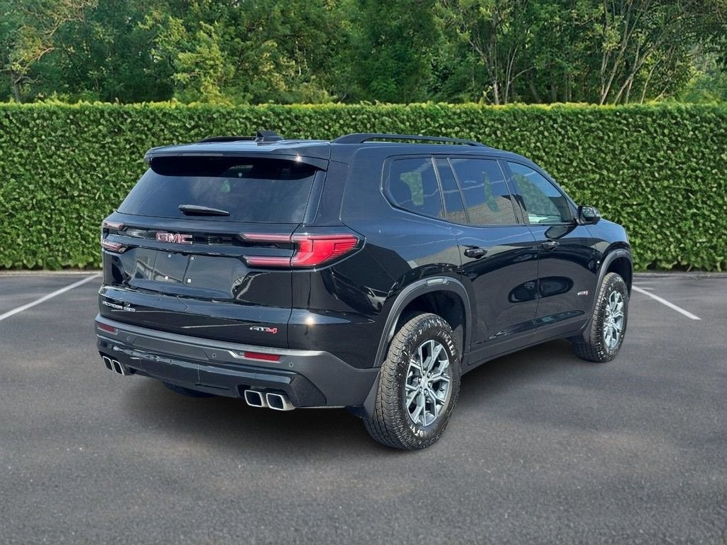 2025 GMC Acadia AT4