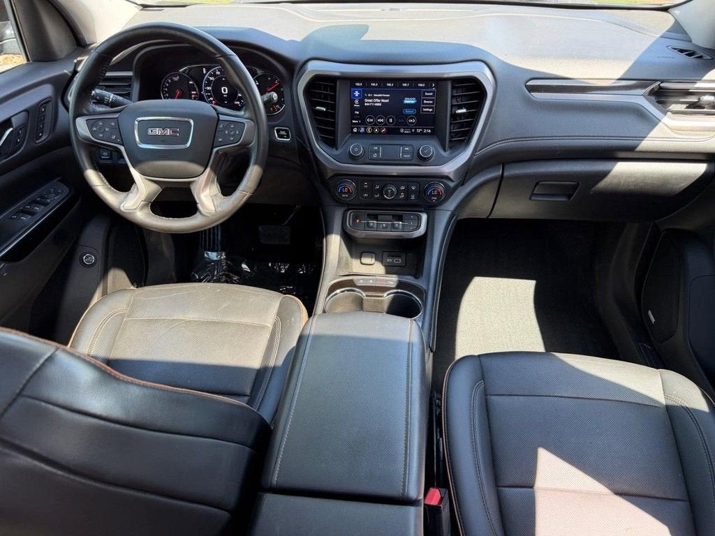 2022 GMC Acadia AT4