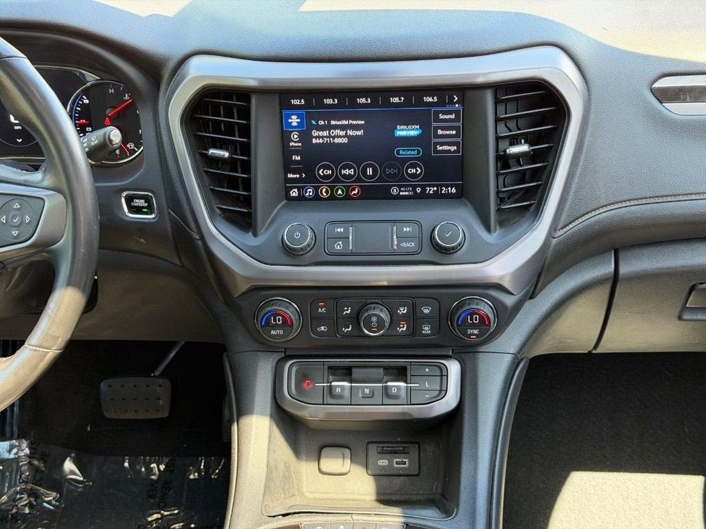 2022 GMC Acadia AT4