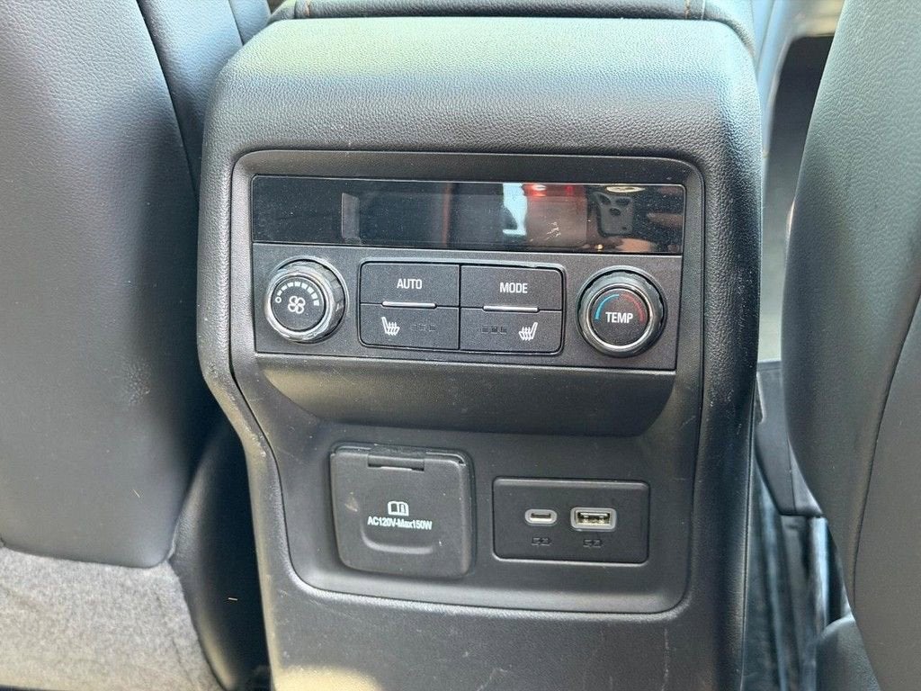 2022 GMC Acadia AT4