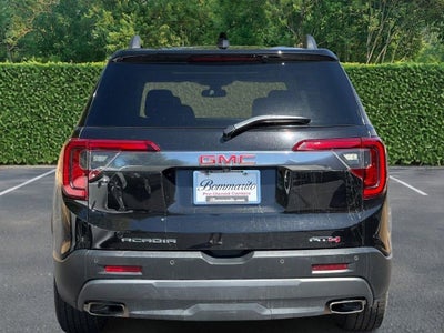 2022 GMC Acadia AT4