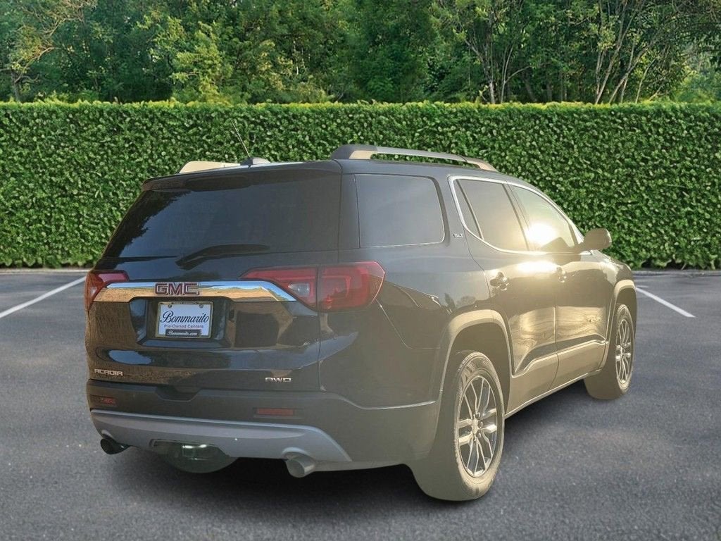 2017 GMC Acadia SLT