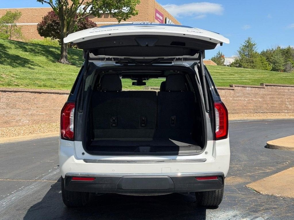 2022 GMC Yukon SLT