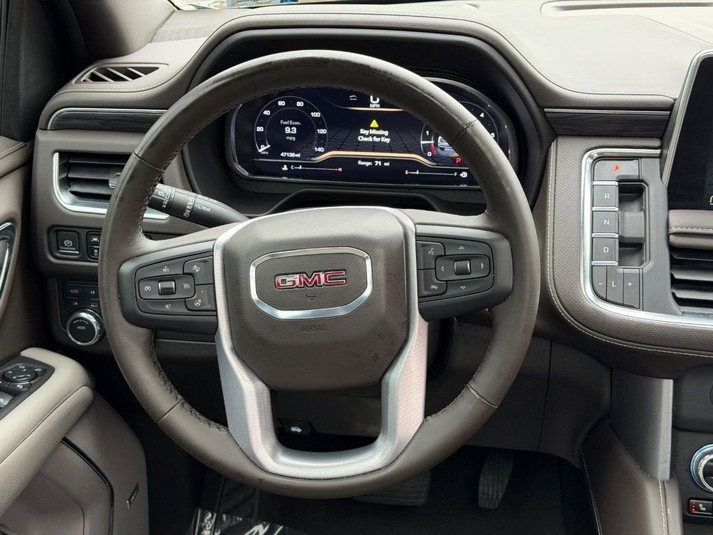 2023 GMC Yukon SLT