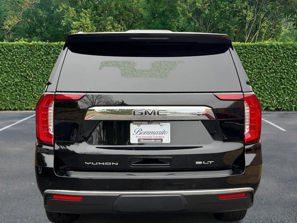 2023 GMC Yukon SLT