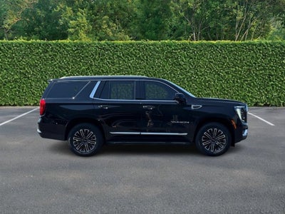2025 GMC Yukon Elevation