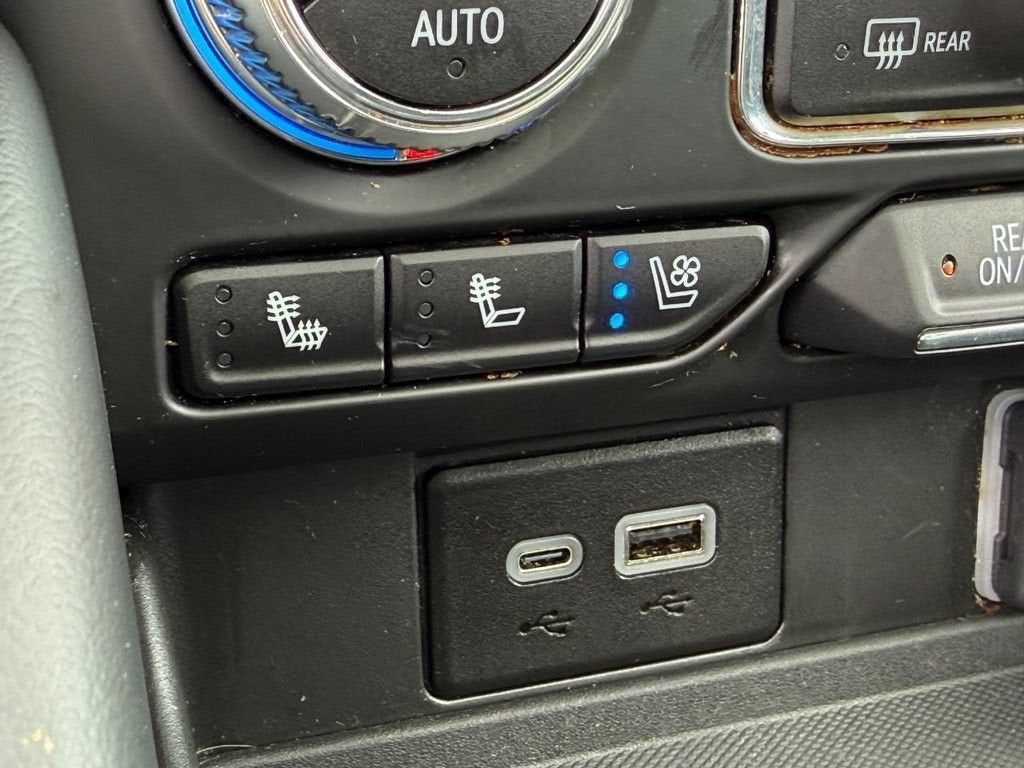 2024 GMC Yukon AT4
