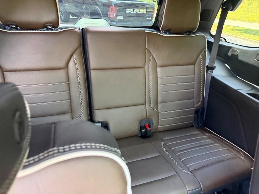 2025 GMC Yukon Denali Ultimate