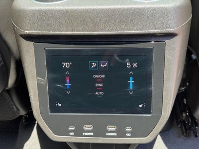 2025 GMC Yukon Denali Ultimate