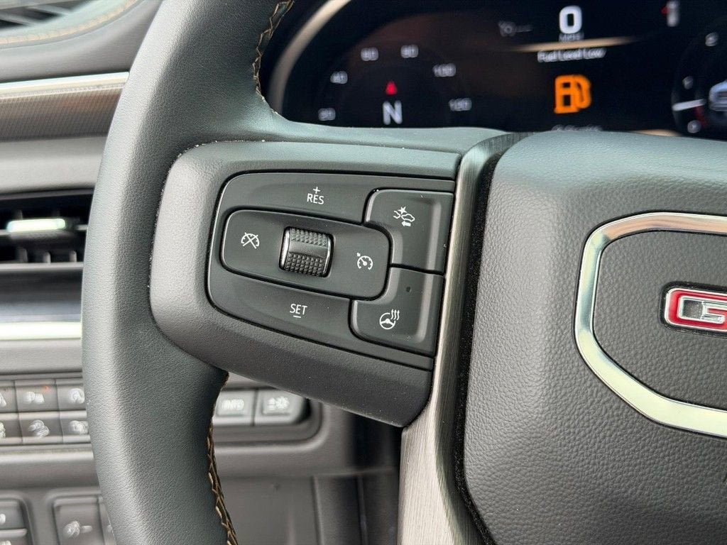 2023 GMC Yukon XL AT4