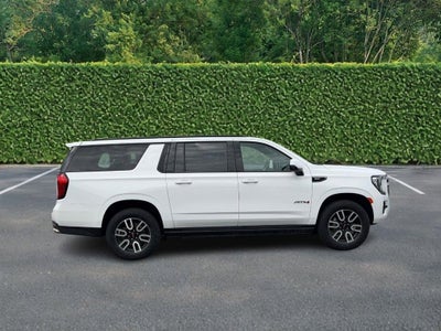 2023 GMC Yukon XL AT4