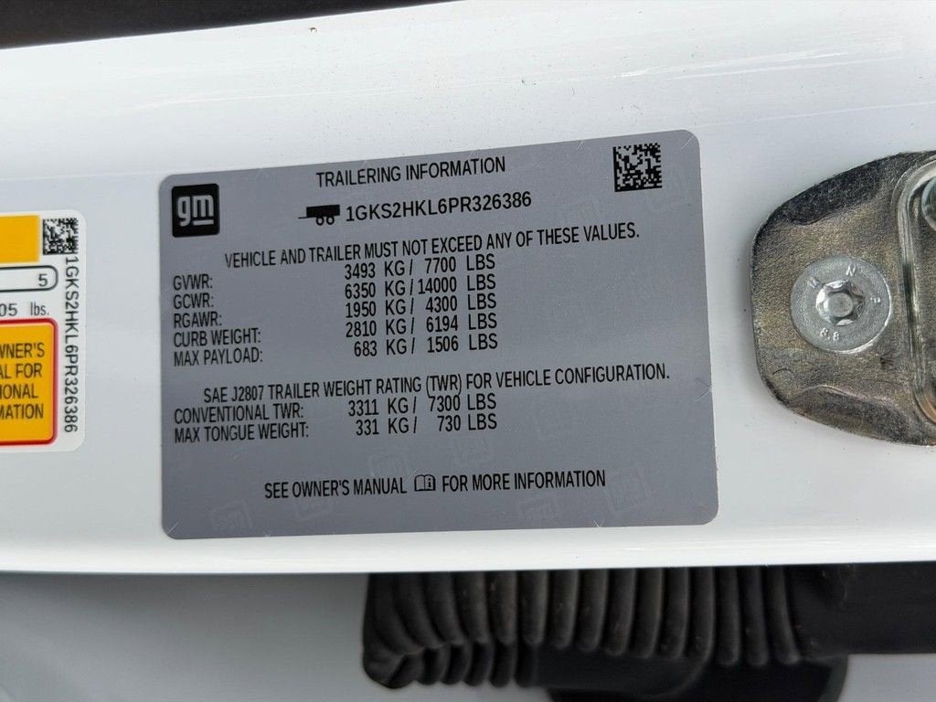 2023 GMC Yukon XL AT4