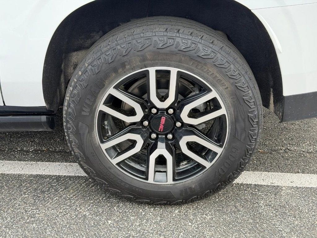 2023 GMC Yukon XL AT4