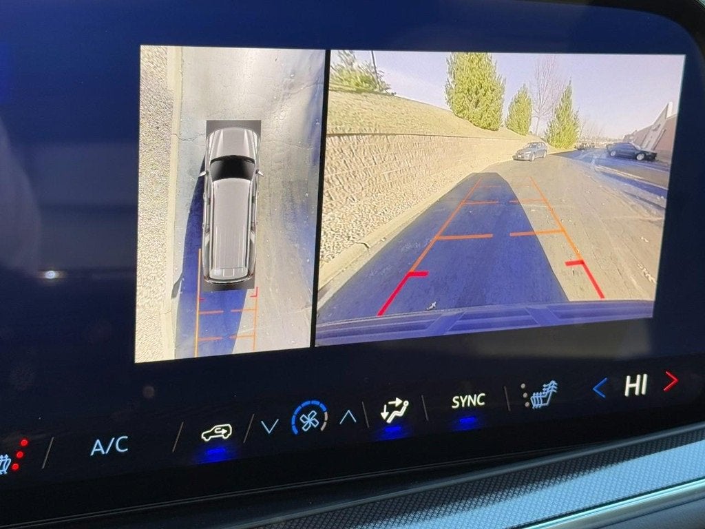 2025 Chevrolet Suburban RST