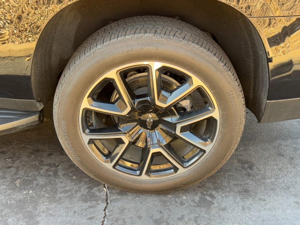 2025 Chevrolet Suburban RST