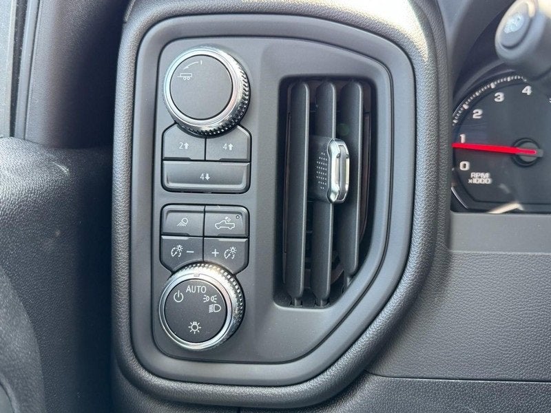 2025 GMC Sierra 3500 HD Pro