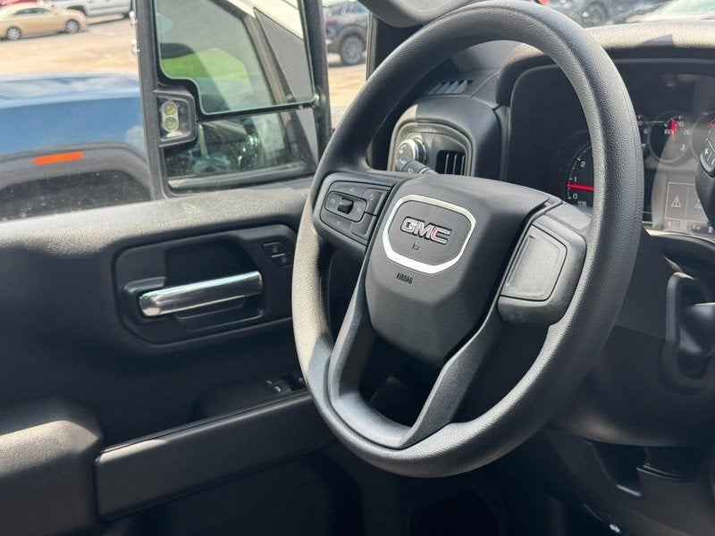 2025 GMC Sierra 3500 HD Pro