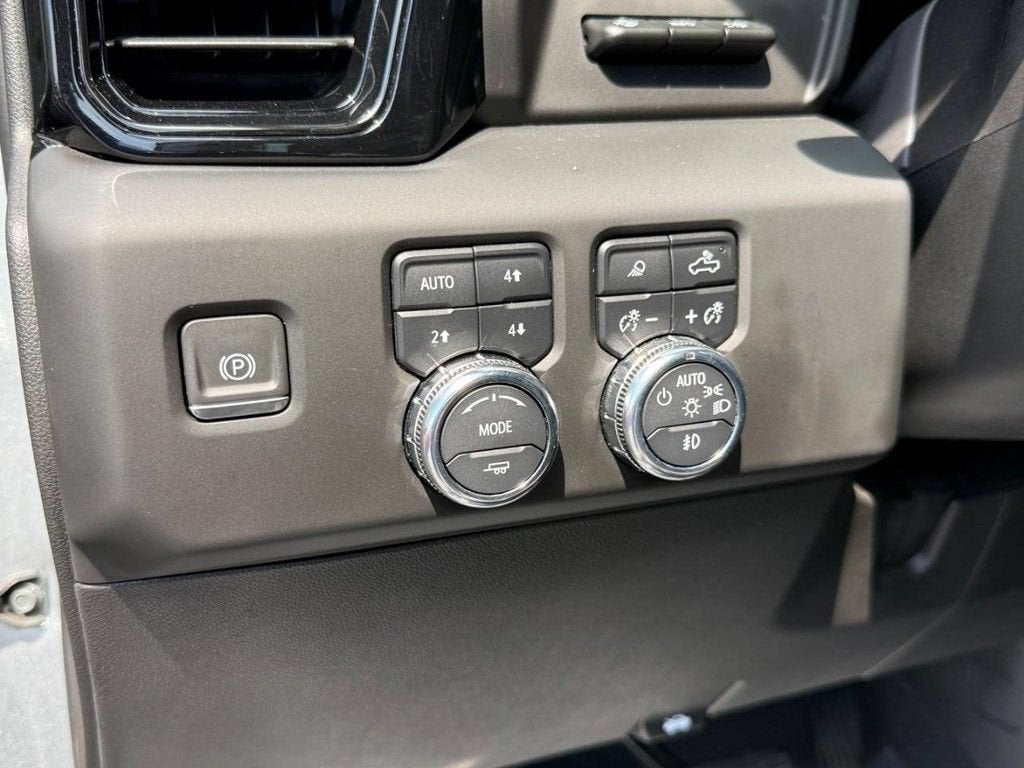 2024 GMC Sierra 3500 HD AT4