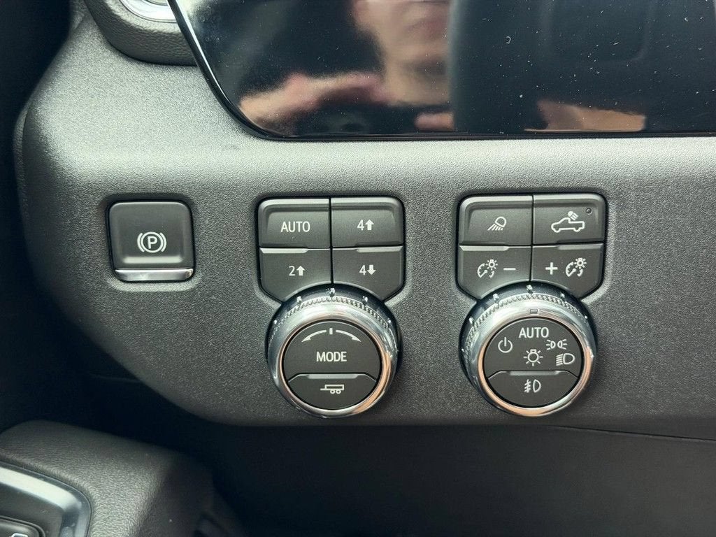 2026 GMC Sierra 2500HD SLT - Photo 10