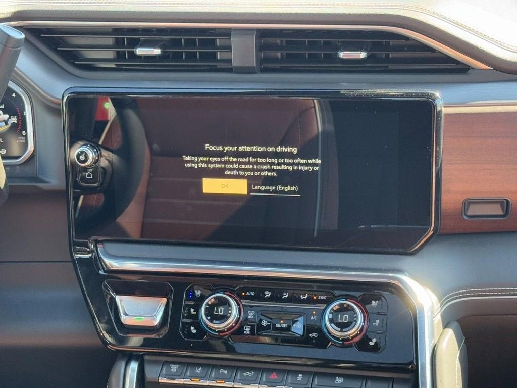 2026 GMC Sierra 3500 HD Denali Ultimate DRW