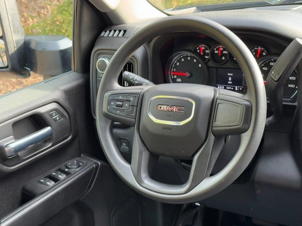 2024 GMC Sierra 2500 HD Pro