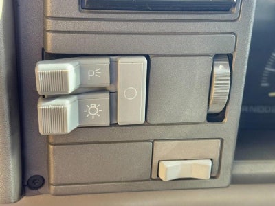 1994 GMC Sierra 1500 REG CAB 4WD 133WB