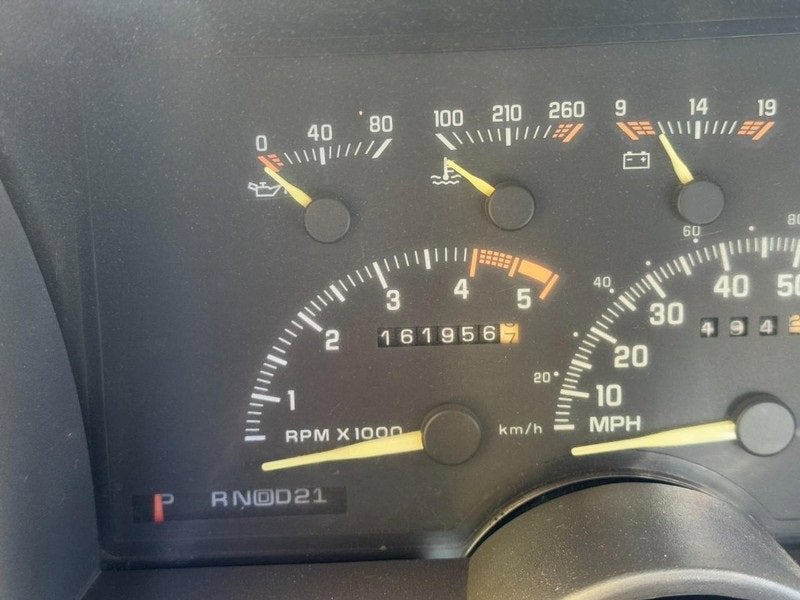 1994 GMC Sierra 1500 REG CAB 4WD 133WB