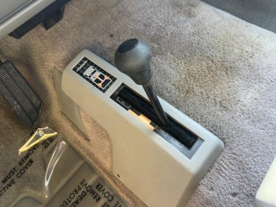 1994 GMC Sierra 1500 REG CAB 4WD 133WB